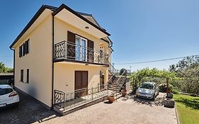 Apartment Ana